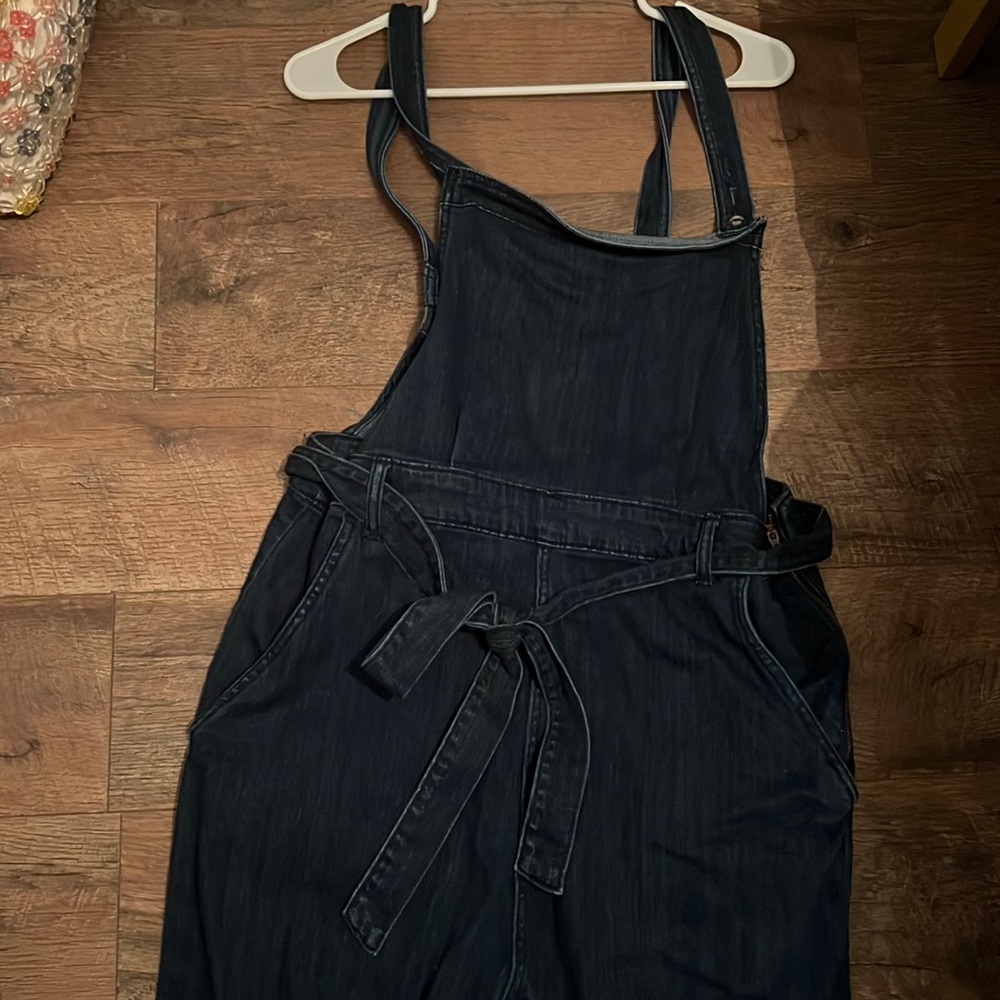 - Women’s Overalls